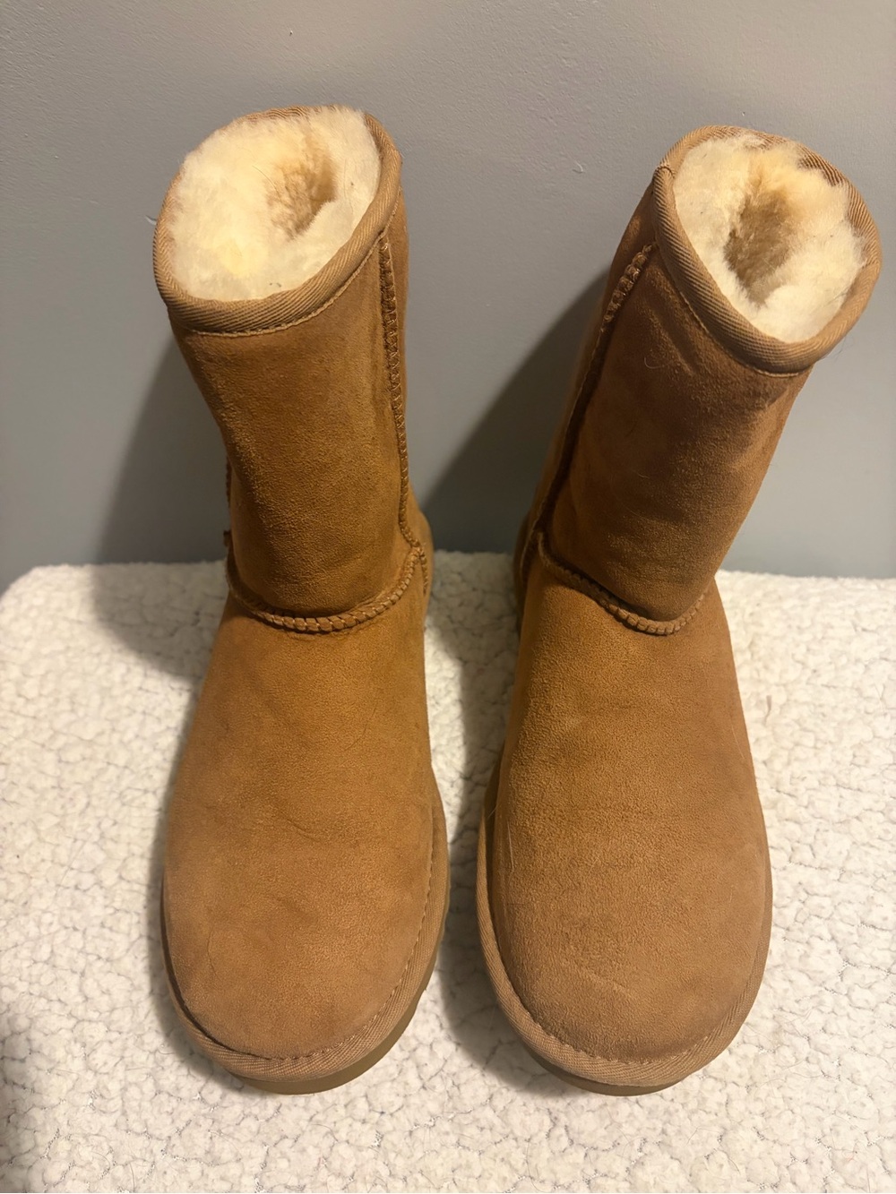 UGG Classic Short Suede Winter Boots - Chestnut